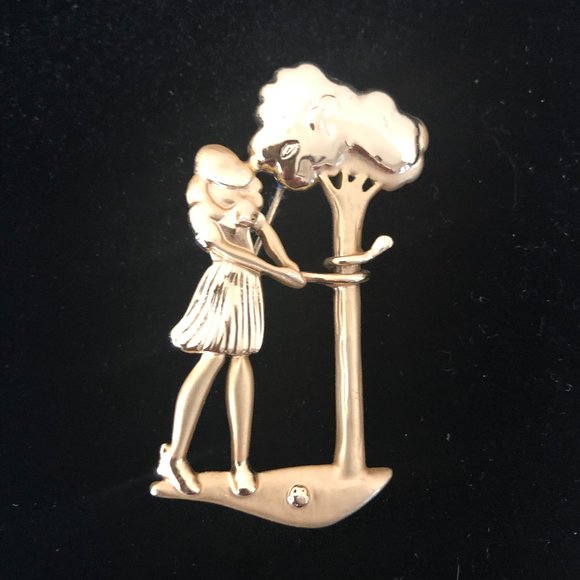 Jewelry - Gold Tone Lady Wrapping Golf Club Around Tree Brooch